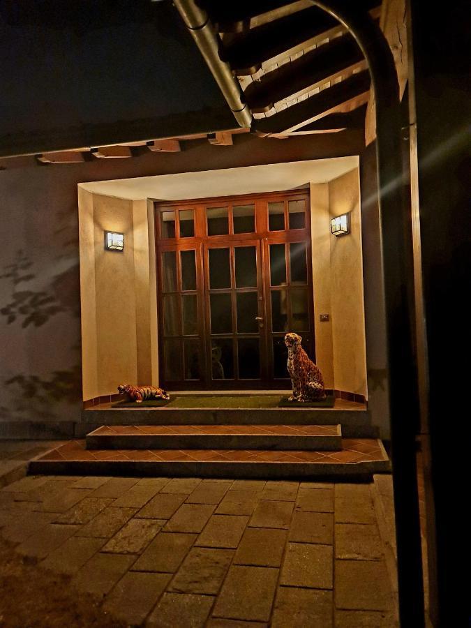 B&B Margot Albavilla Ngoại thất bức ảnh