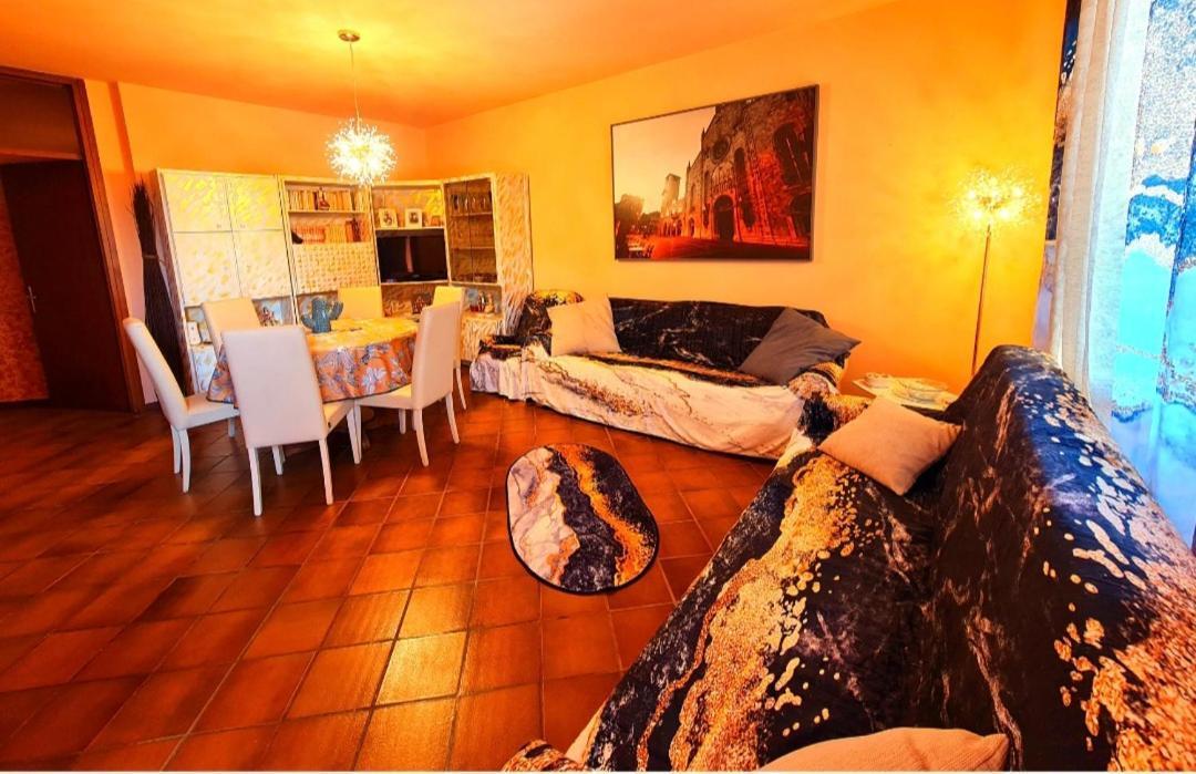 B&B Margot Albavilla Ngoại thất bức ảnh
